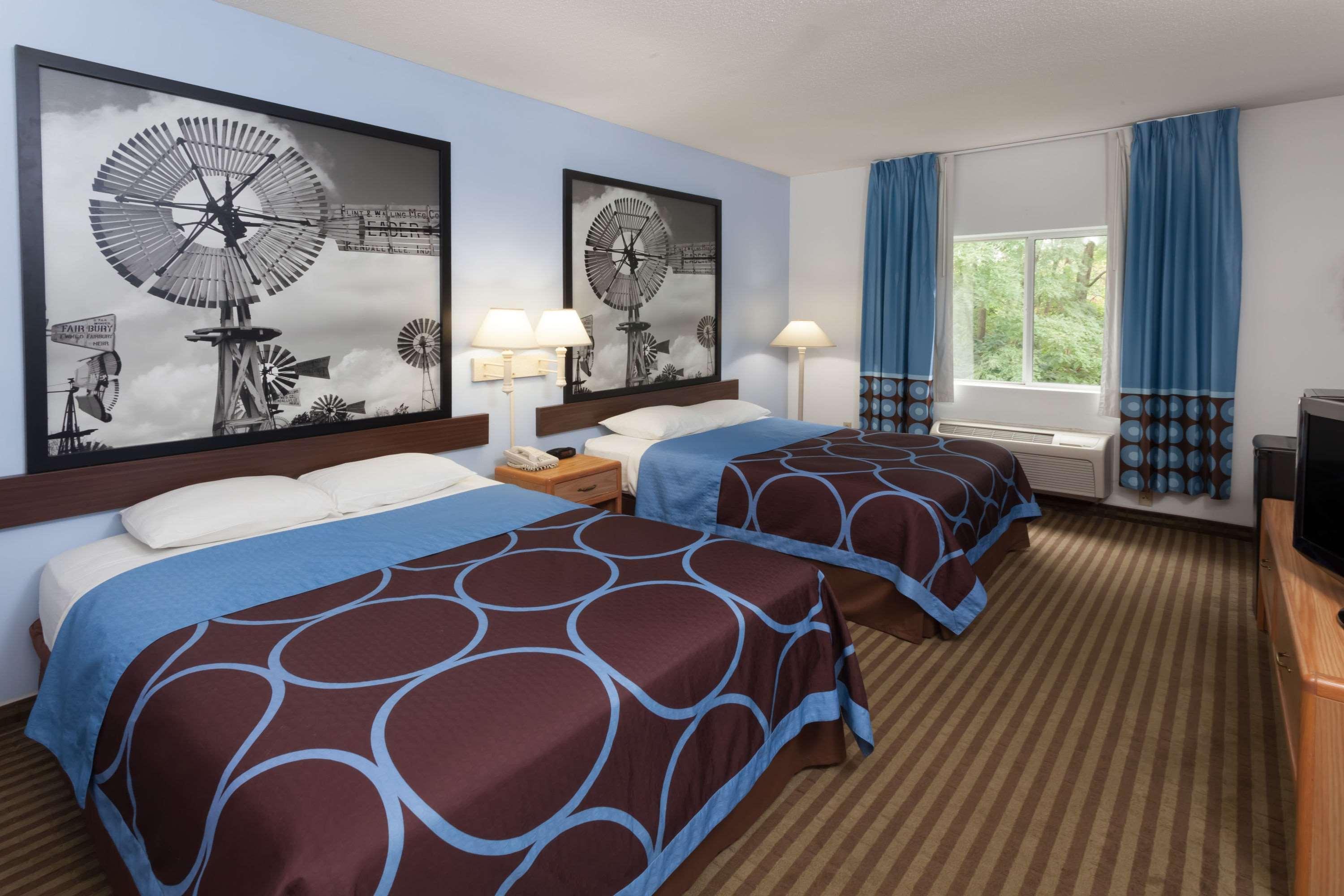 ซูเปอร์ 8 บาย วินด์แฮม ฮันติงตัน Hotel Huntington ภายนอก รูปภาพ
