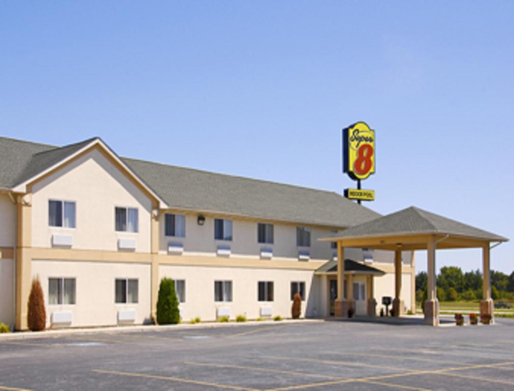 ซูเปอร์ 8 บาย วินด์แฮม ฮันติงตัน Hotel Huntington ภายนอก รูปภาพ
